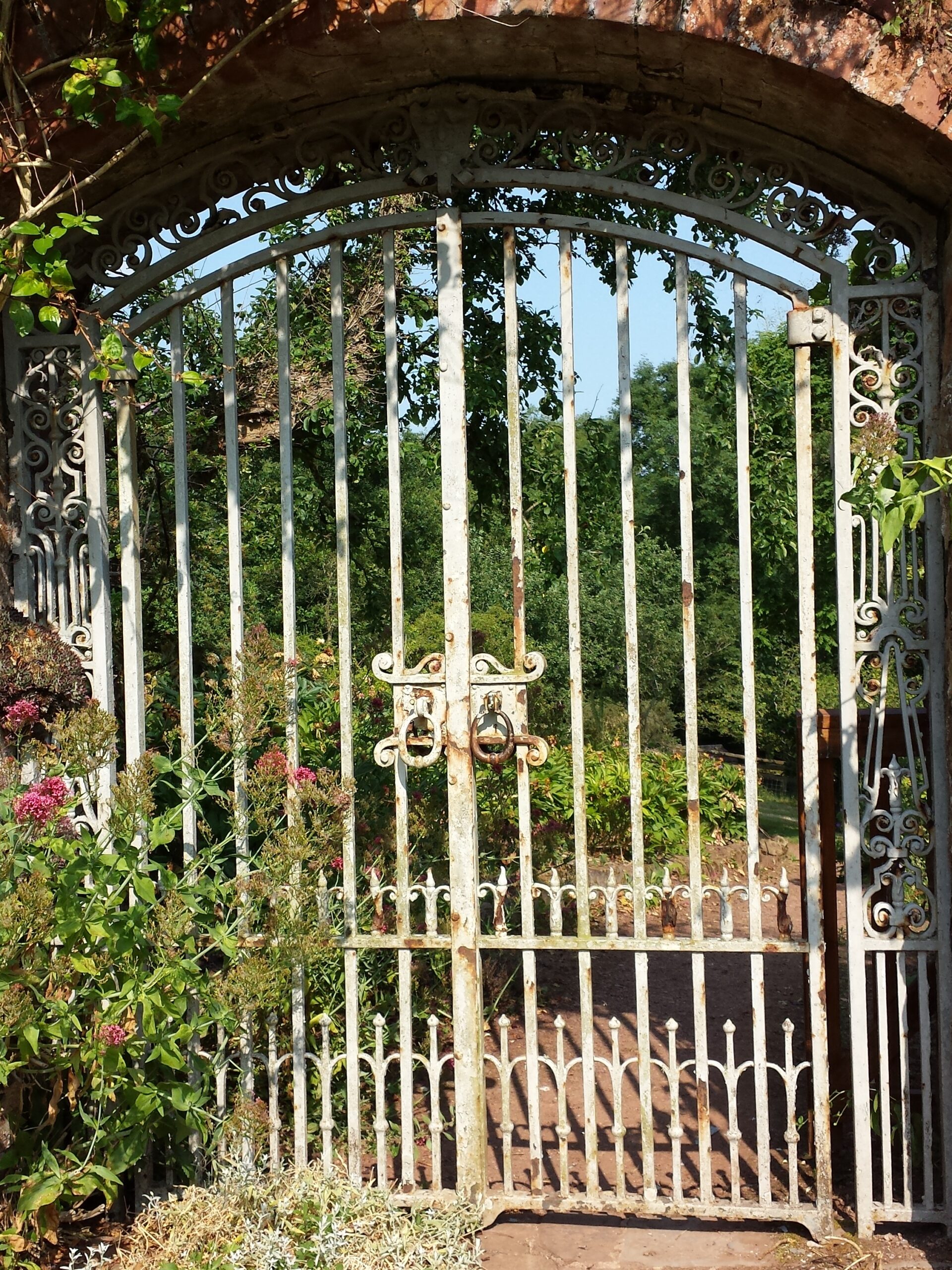 Chevithorne Gates