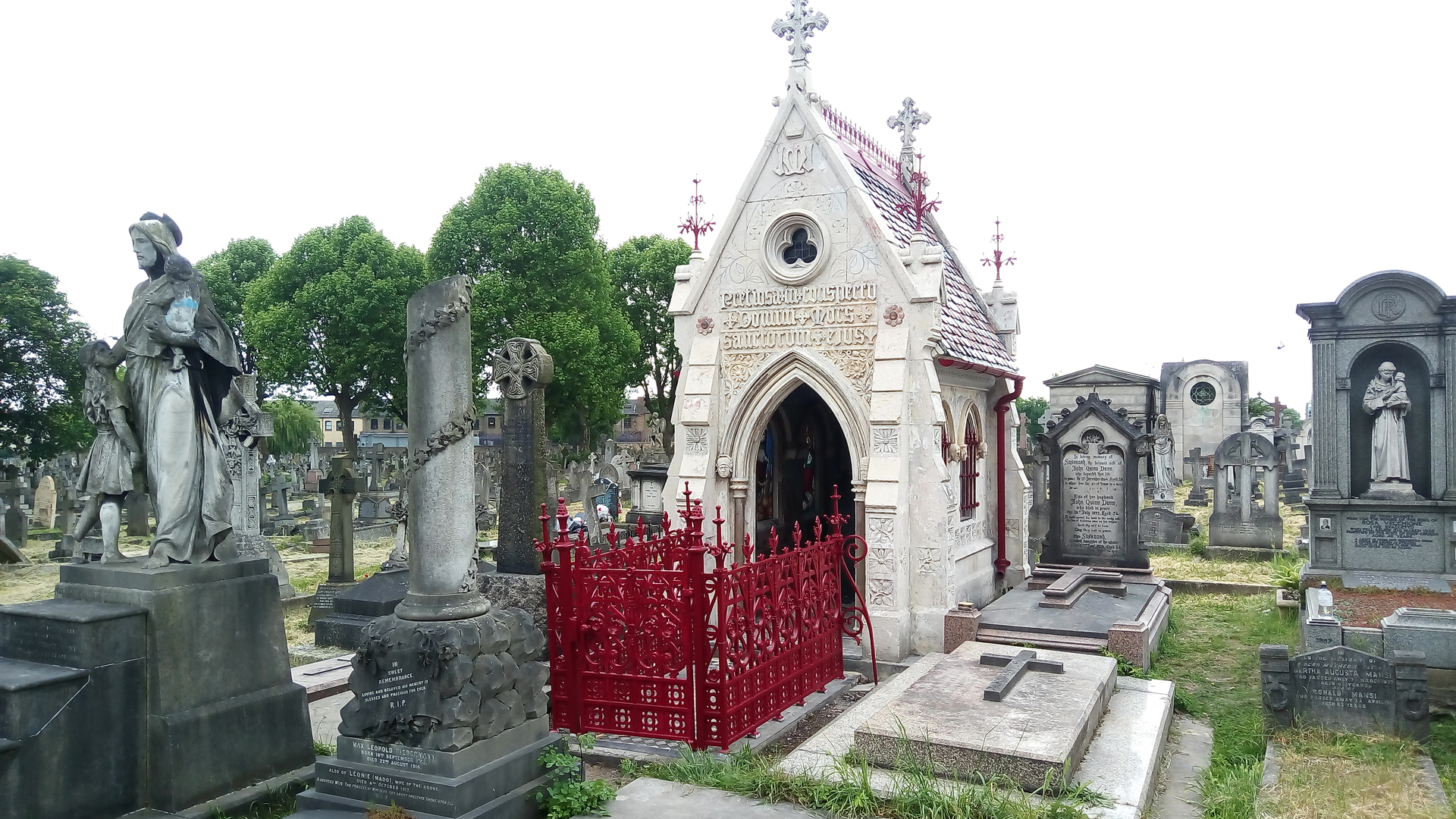 De Misa Mausoleum